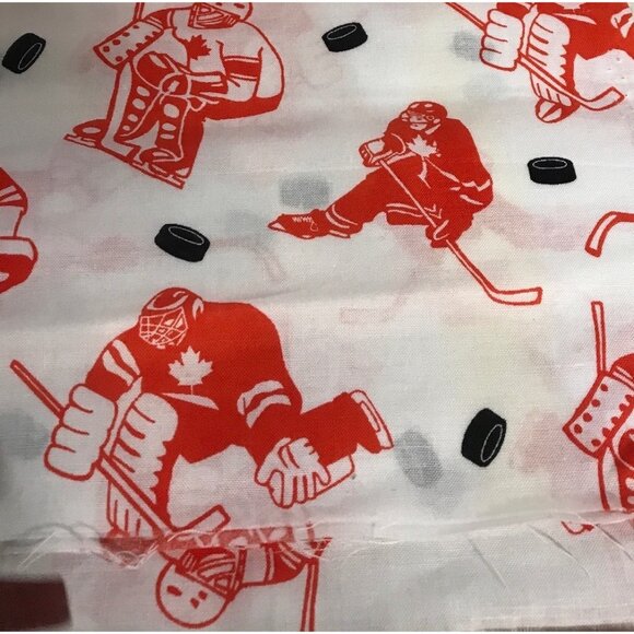 Hockey Themed Canadian Maple Leaf Cotton Fabric Fat Quarter Lot of 10  Red White - Picture 7 of 8